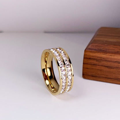 Élégante Bague Sertie de Doubles Zircons