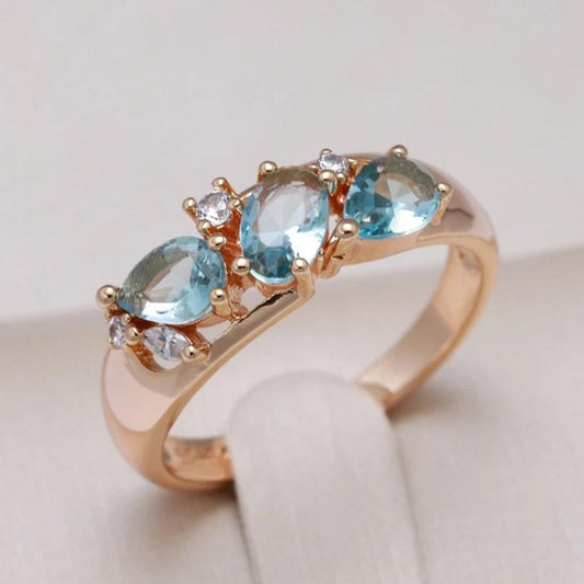Bague en Or Sertie de Zircons Bleus