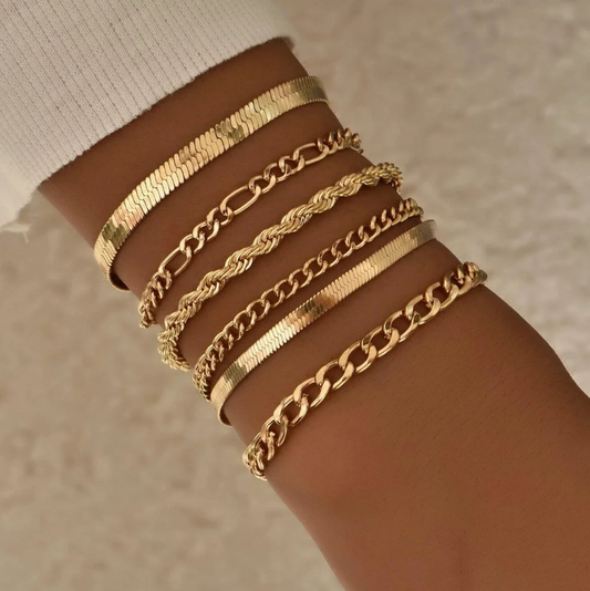 Ensemble de bracelets en or 18 carats aux styles de chaînes variés
