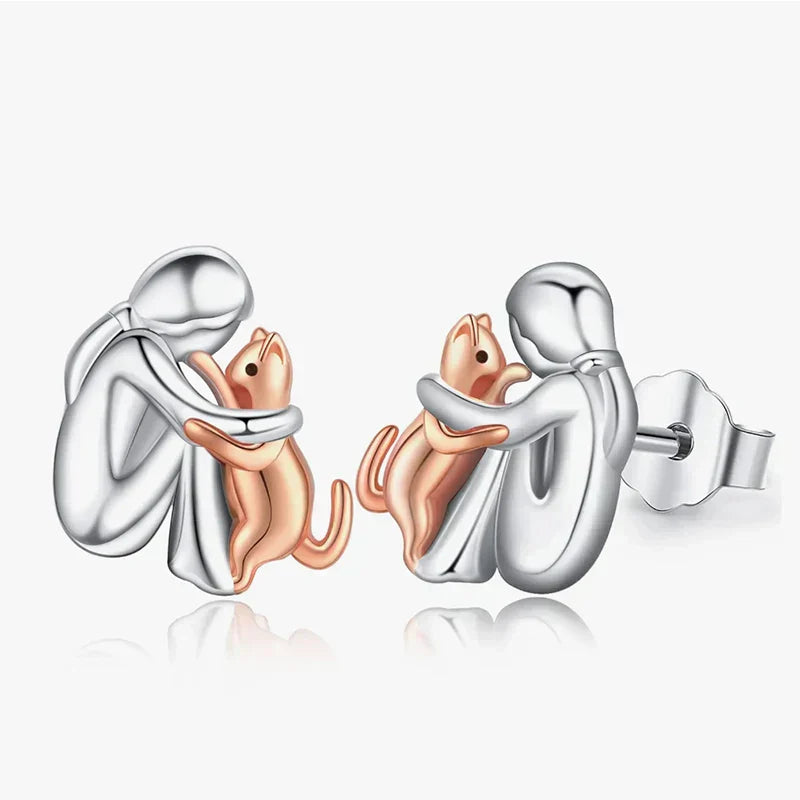 ELENA | BOUCLES D'OREILLES EN CÂLIN AVEC UN CHAT