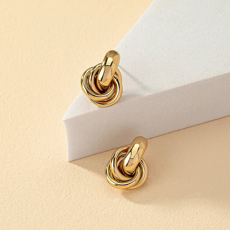 LILA™ | Boucles d’Oreilles Clous Nouées