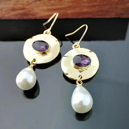 Boucles d'oreilles en perles ornées de zirconium violet