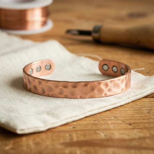 Bracelet en cuivre lodestone de Marguax