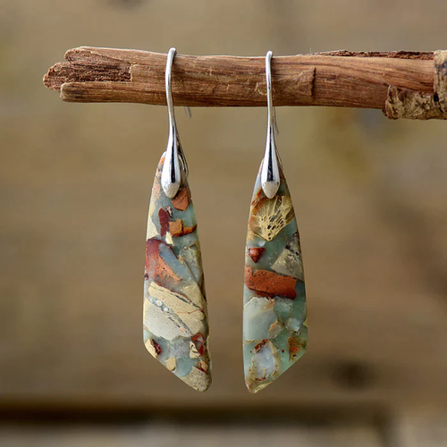 Élégantes Boucles d’Oreilles Vintage Ornées de Pierre Naturelle