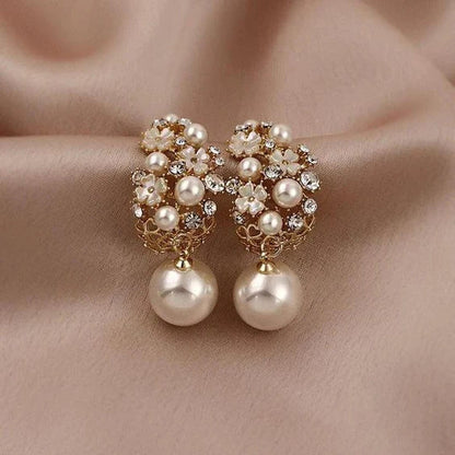 Élégantes boucles d'oreilles en perles florales